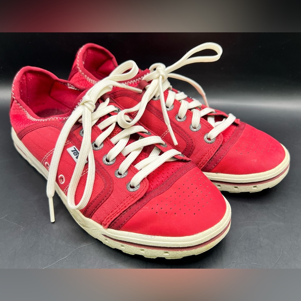 Teva Red‎ Canvas Footwear- Womens Size: 7.5